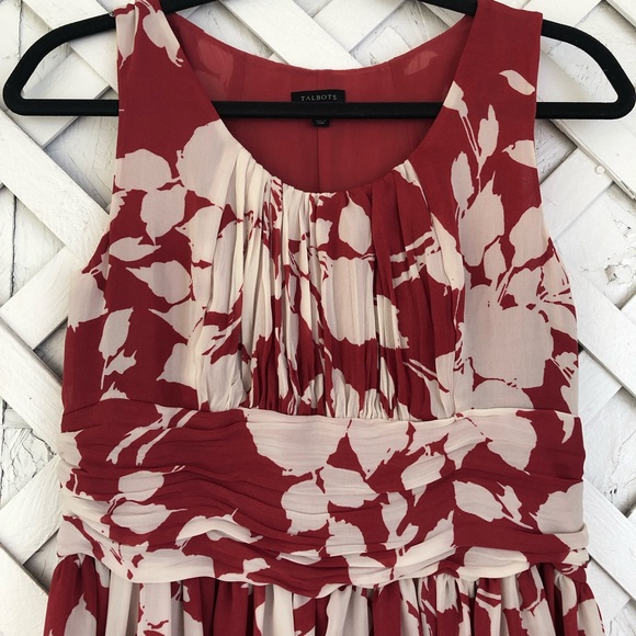 Loft Floral Pleated Sleeveless Summer Dress - Picture 2 of 11